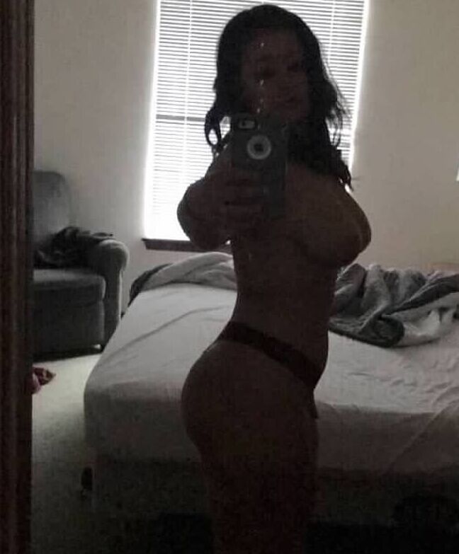 Jessica M ()