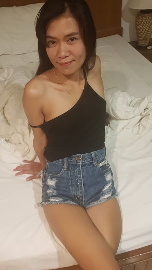Sub Suzy: In Room Photo Session