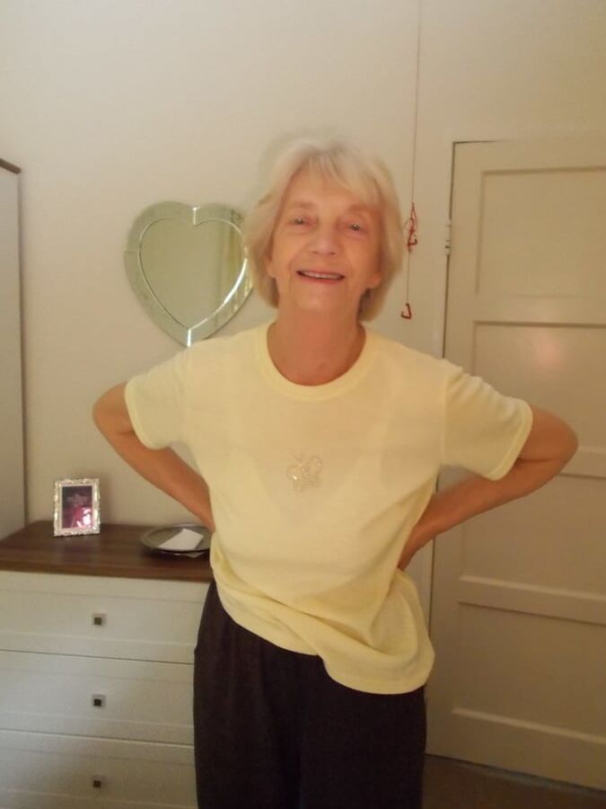 Skinny Granny Haired grey