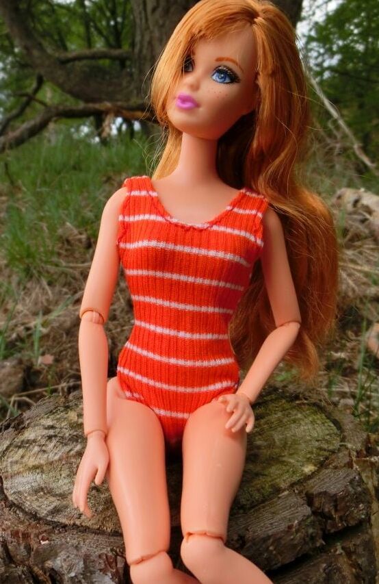 Midge in the sun (Doll)