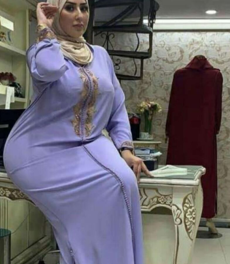 Lonely Singel hijab milfs who want a Young Big dick