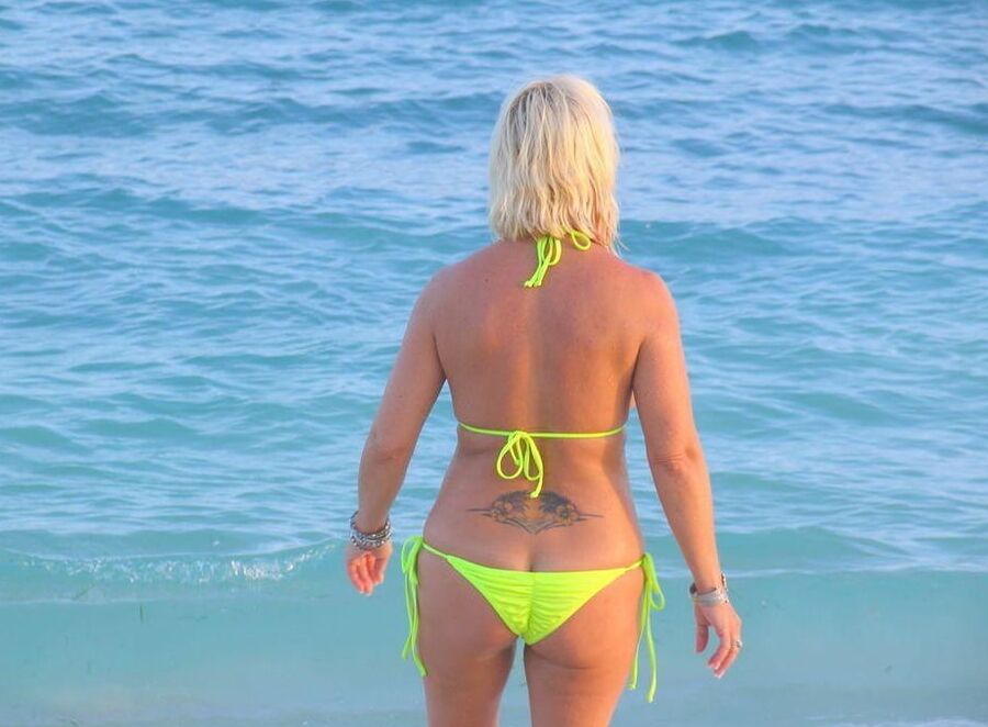 BIG TITS BLONDE