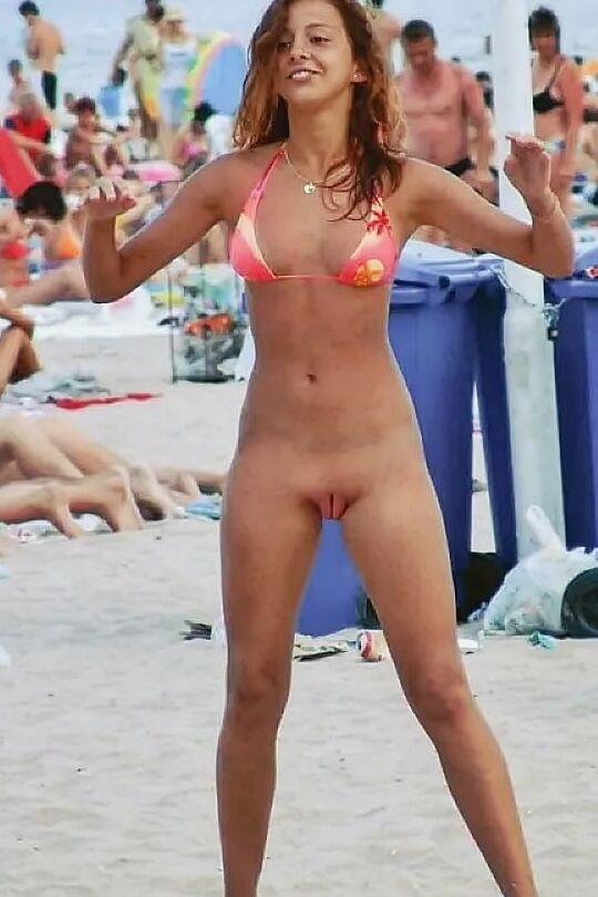 Beach flashing