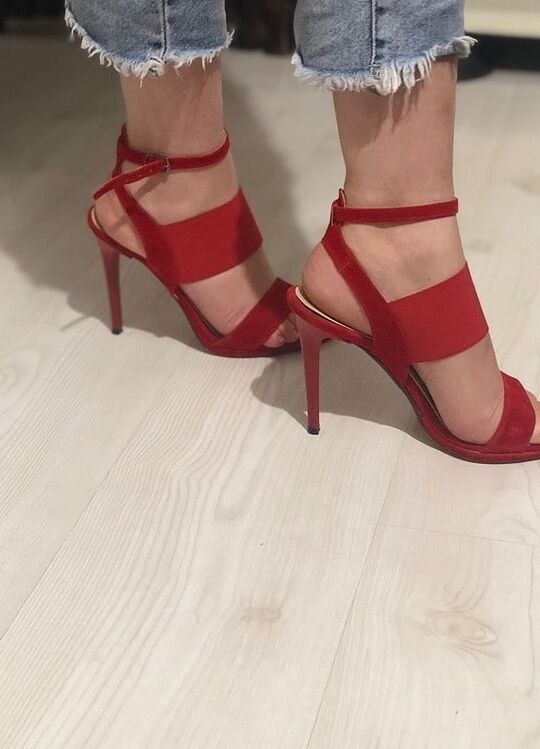 Turkish feet fetish (Turk hatunlardan ayak fetisi)
