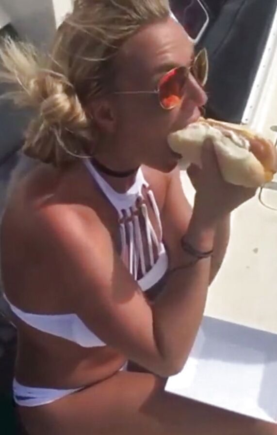 Slutty hot milf Britney Spears