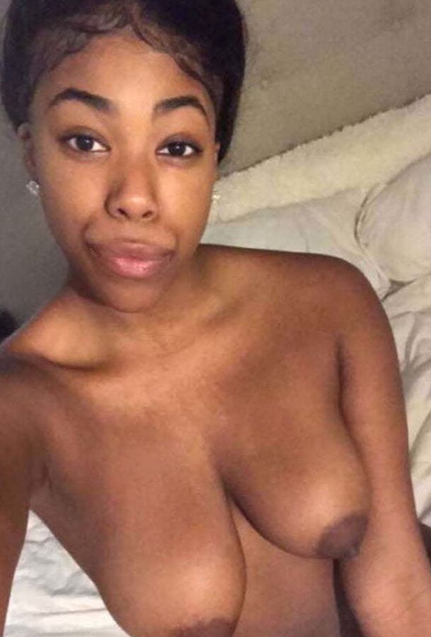 THIS BITCH TAKING A SELFIE