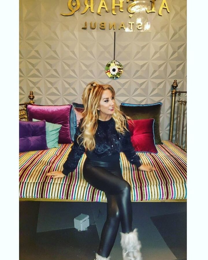 Sexy Turkish milf Gulcan