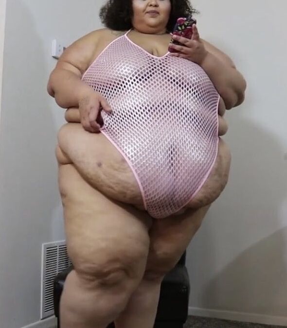 Fat Girls Fat Bellies