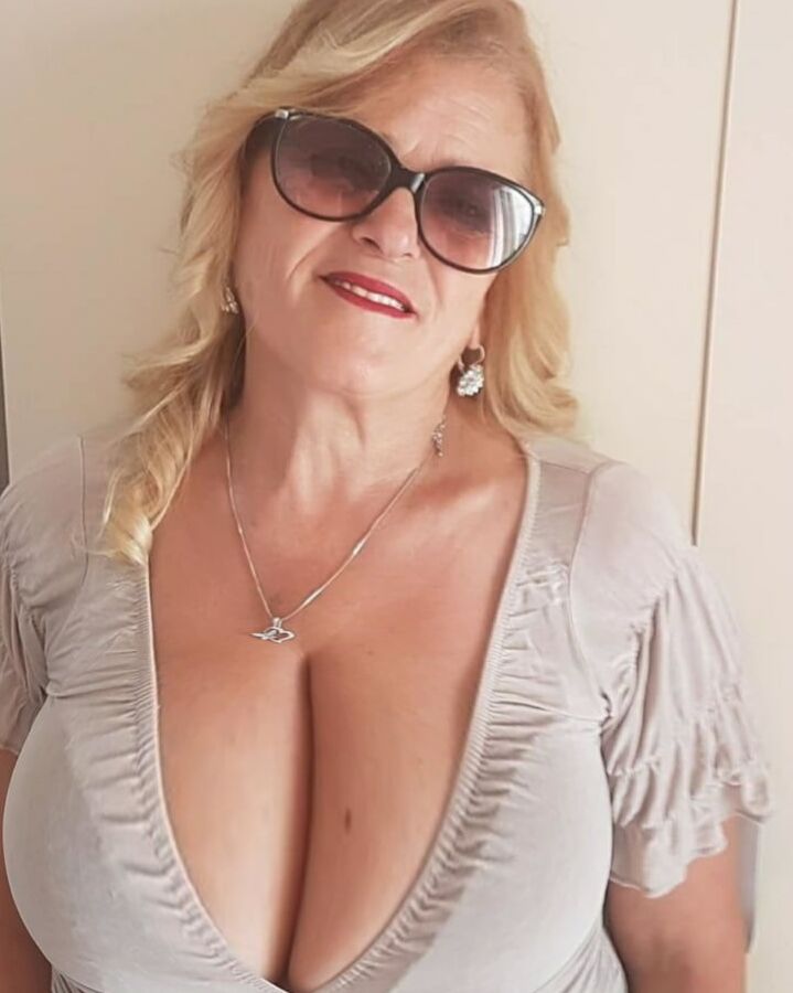 MILF Mature for Young Boys