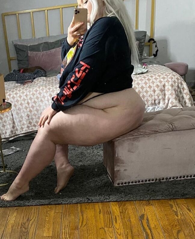 Beautiful Big Blonde!
