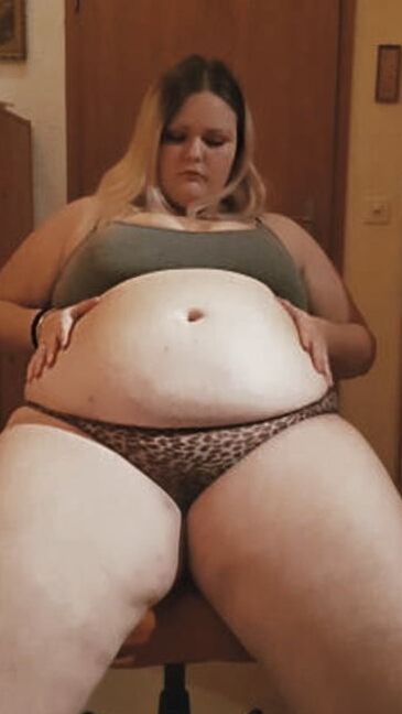 BBW Sexy Fat Belly Girls