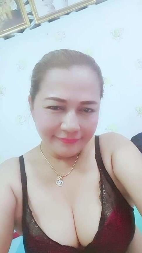 Momxxx.
