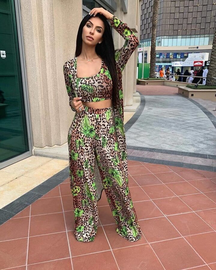 Sexy Slut Faryal Bj Lips paki Slut