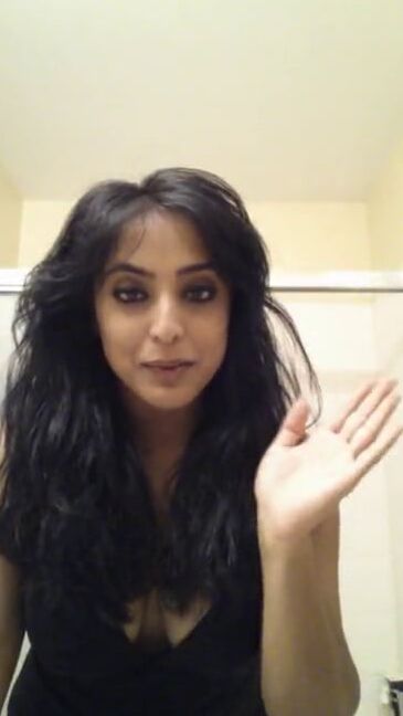 Afghana Khan wanted to show me her brown pussy