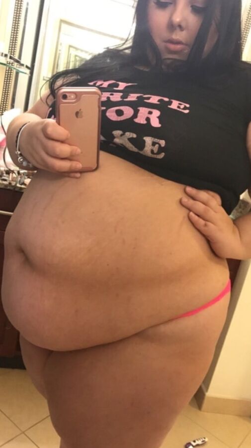 Fat Girls Fat Bellies