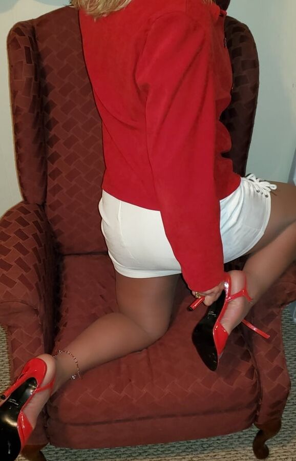 Red Hot In Pantyhose