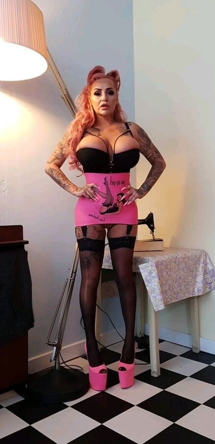 Bambi Black sexy bimbo pornstar