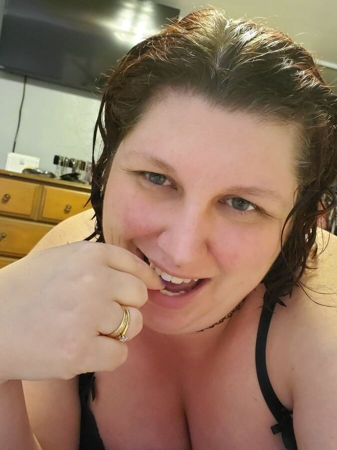Hot milf bored durring quarantine - tit torture clamps vibe