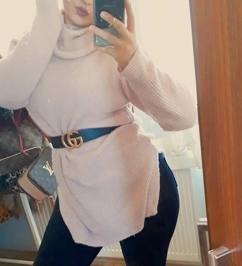 Hot Hijab Girls