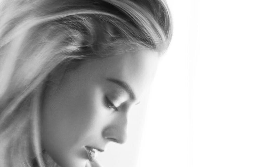 Stunning Margot