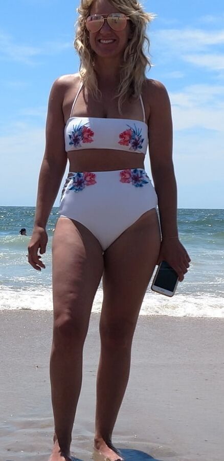 Exposed - Blonde Mom Jennifer