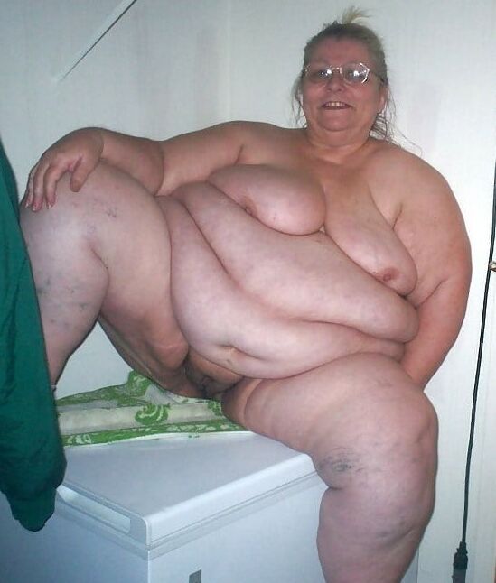 Big beautiful and larger ladies to luv