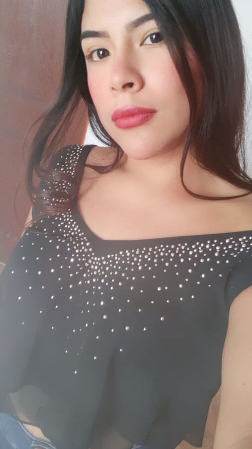 Fiorella, Peru (Vol.)