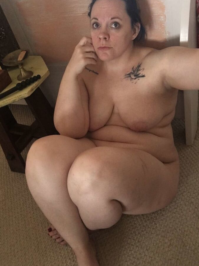 Laurencumslutxxx exposed