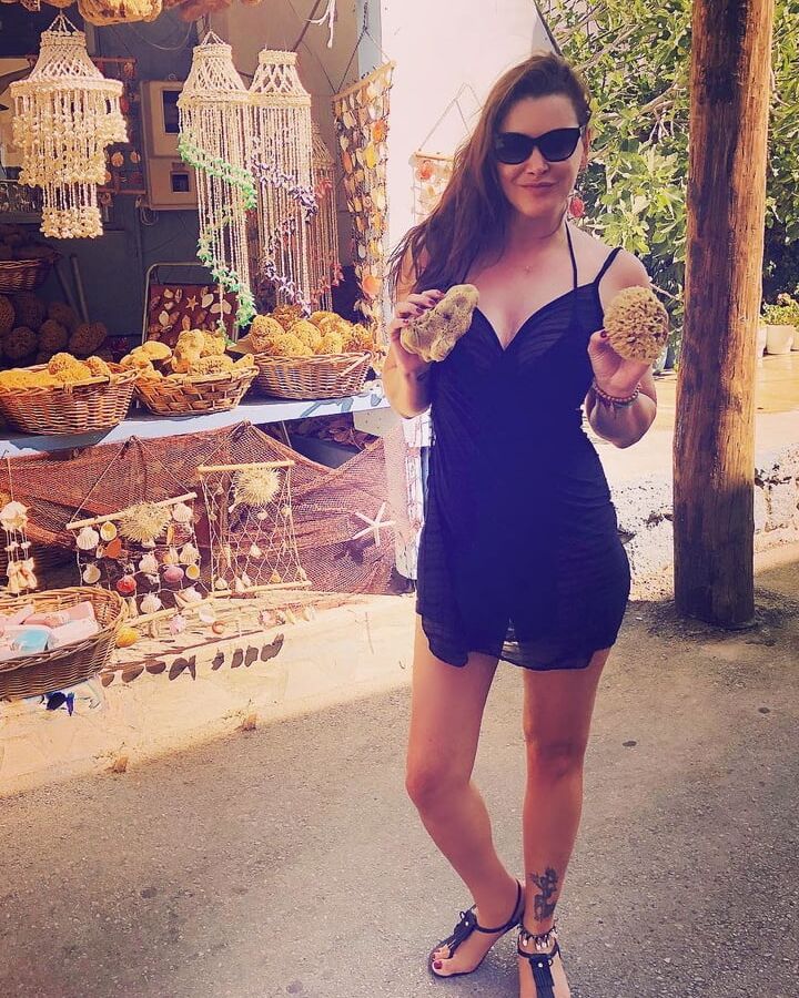 Sexy Turkish actress Aycin inci