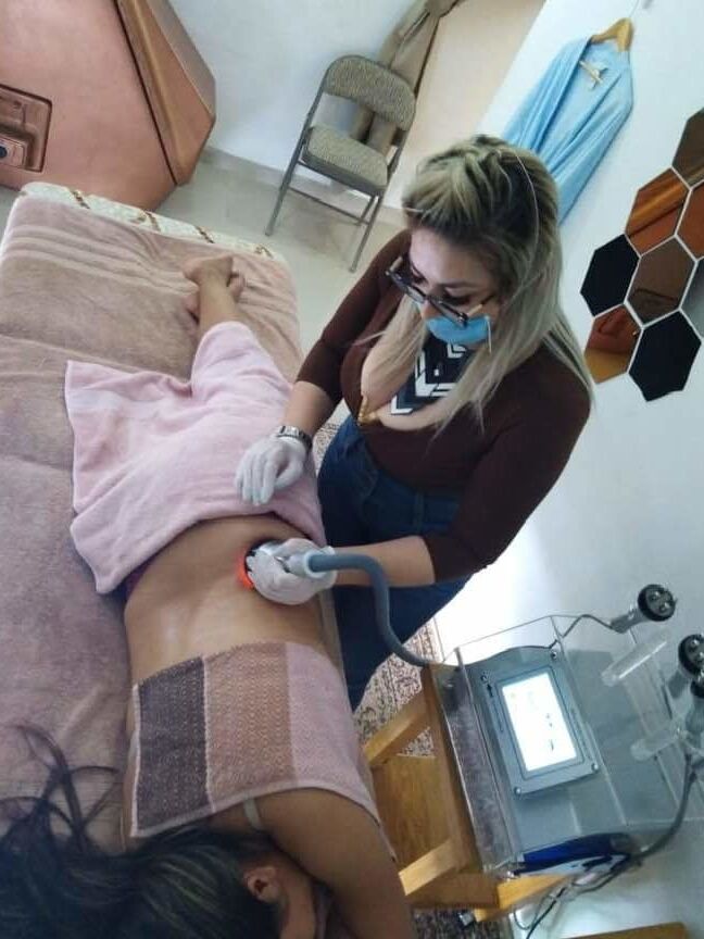 Doctora chichona hermosos pezones milf big boobs hot mature