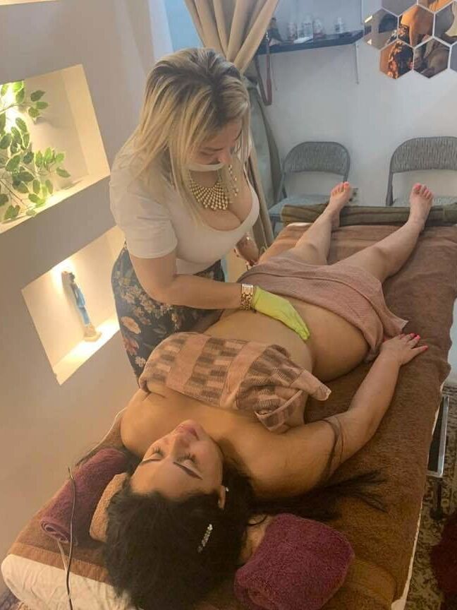 Doctora chichona hermosos pezones milf big boobs hot mature