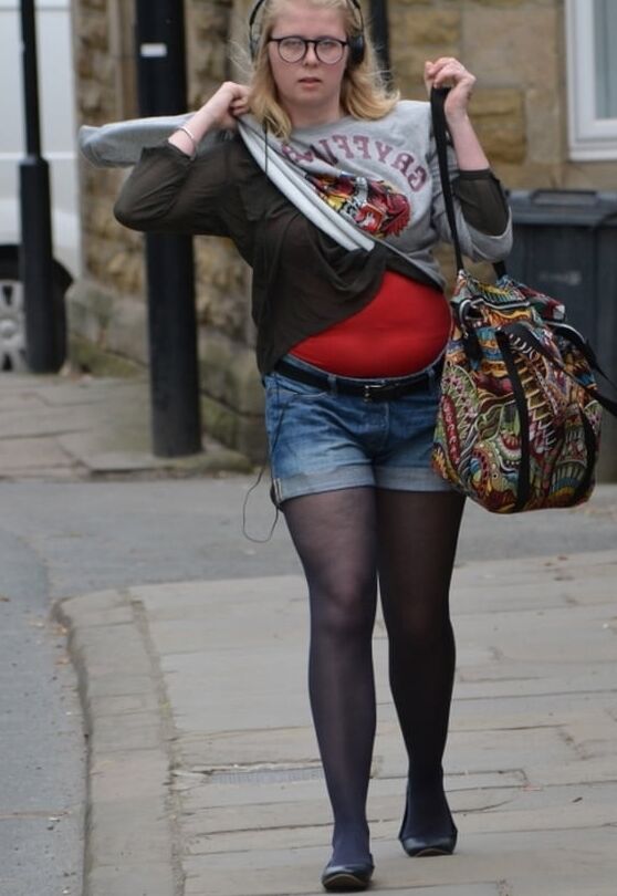 Street Pantyhose - Nerdy Brit Chubster