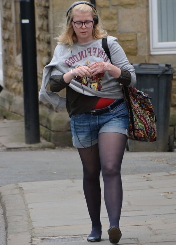 Street Pantyhose - Nerdy Brit Chubster