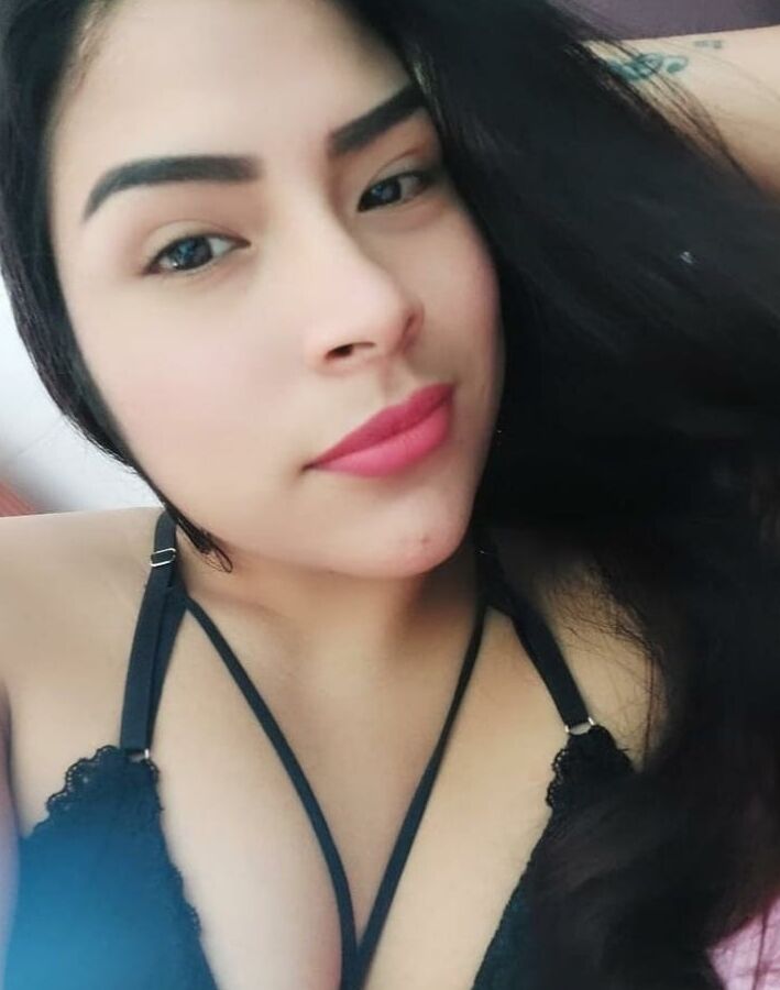 Fiorella, Peru (Vol.)
