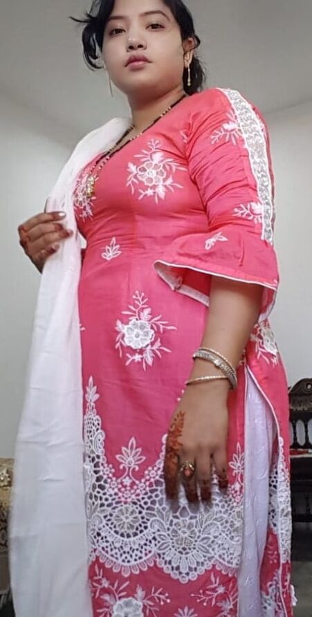 INDIAN AUNTY