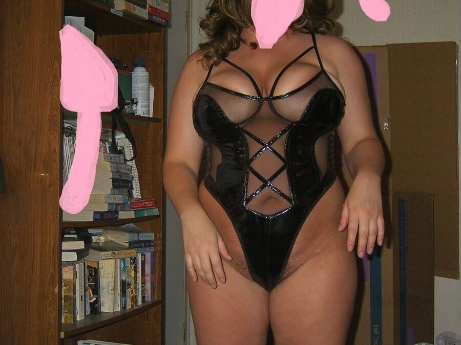 Cellulite saggy tits Mommy Tummy Stretch Marks hairy Pussy