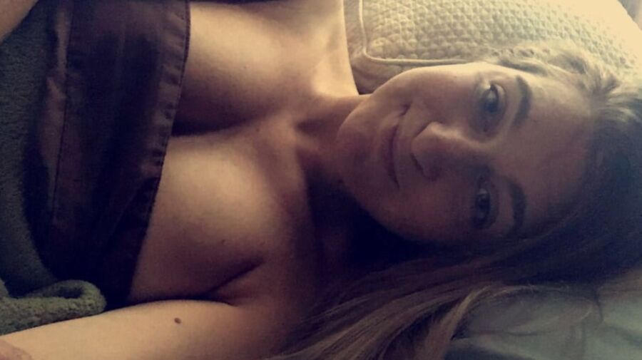 Busty Blonde Slut Likes Selfies