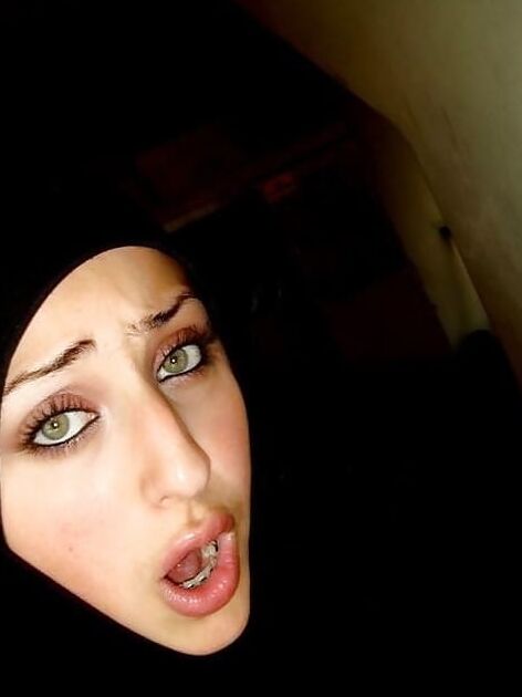 Horny hijabi faces during Ramadan while fasting