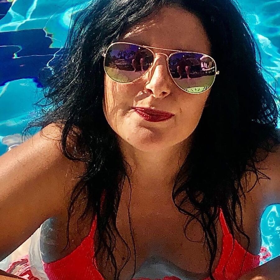 Perfect Country MILF