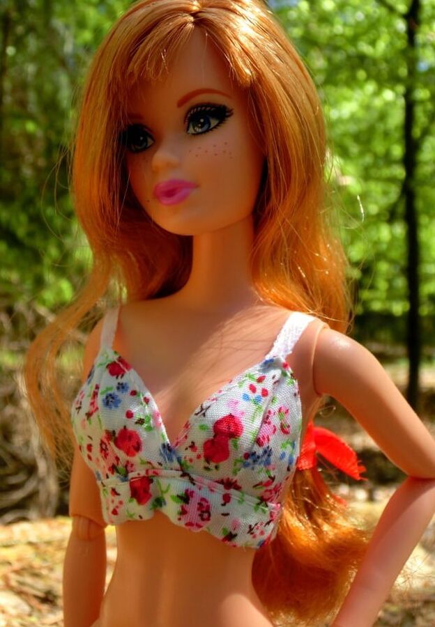 Midge in the sun (Doll)