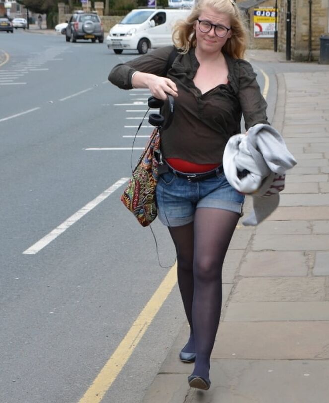 Street Pantyhose - Nerdy Brit Chubster
