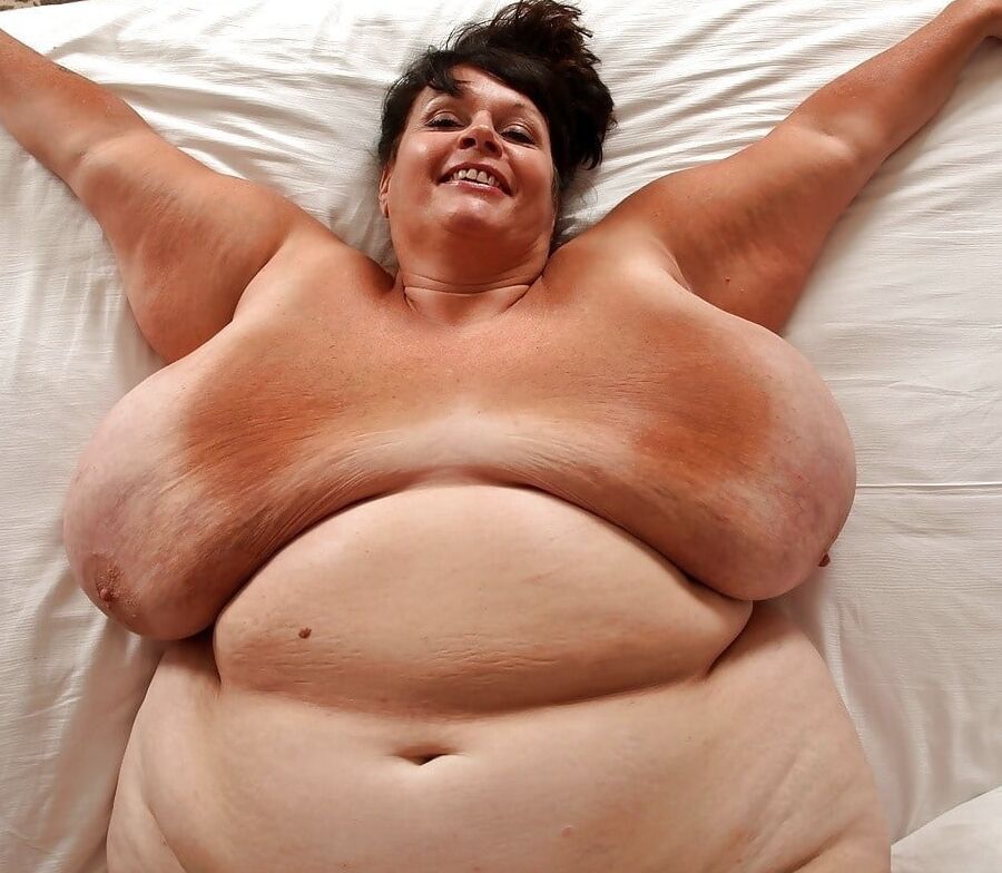 Big beautiful and larger ladies to luv