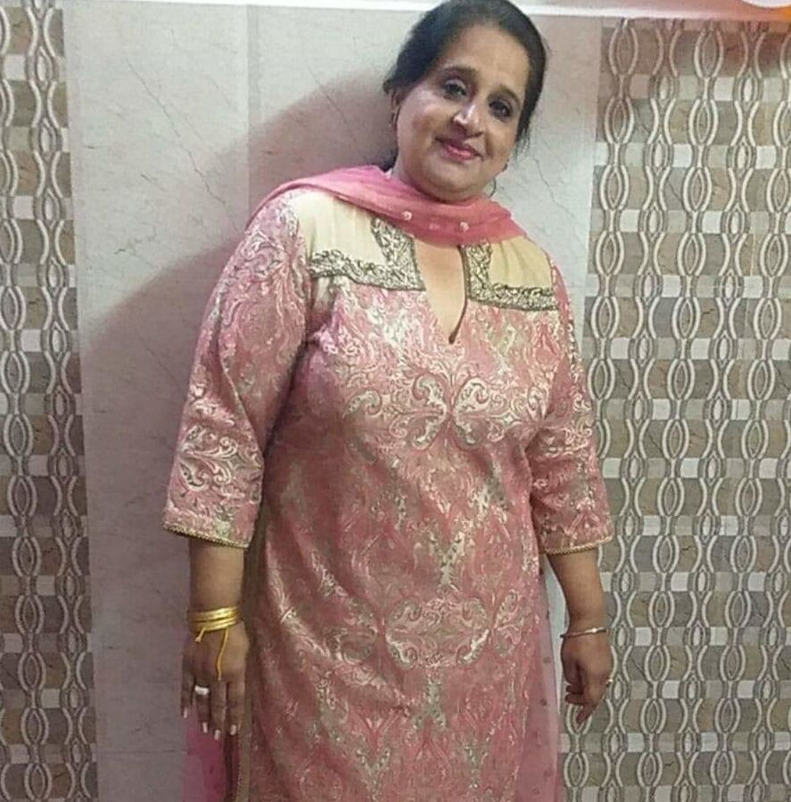 Hot bbw Manmeet kaur unsatisfied delhi