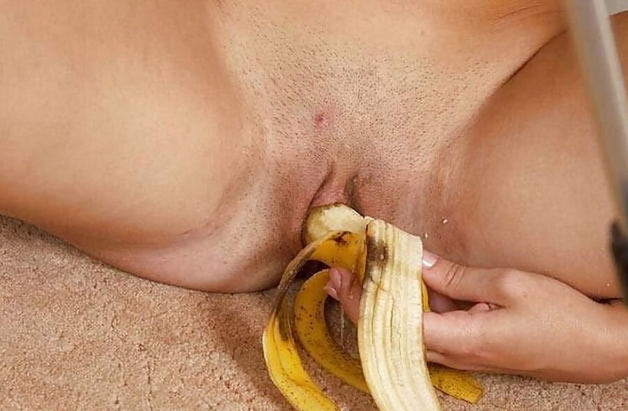 she loves bananas (pic edition)