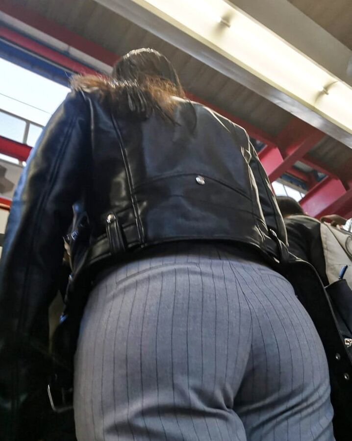 El Culo de una Puta por la calle