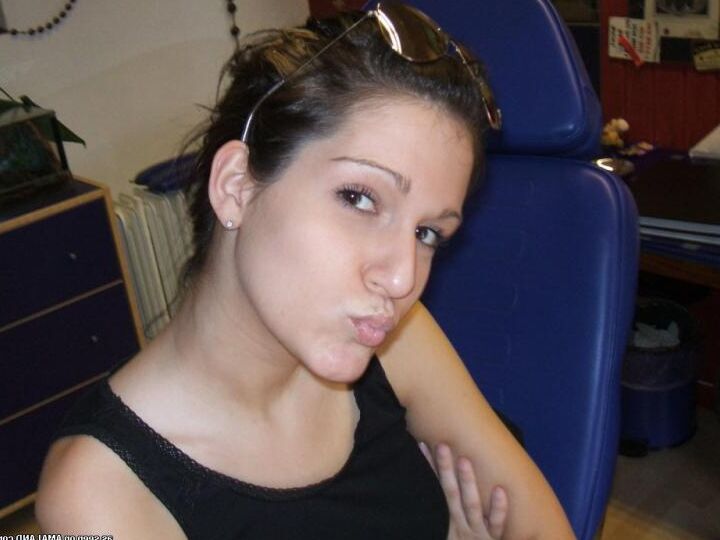 Lovely Mexican Slut Giving Head