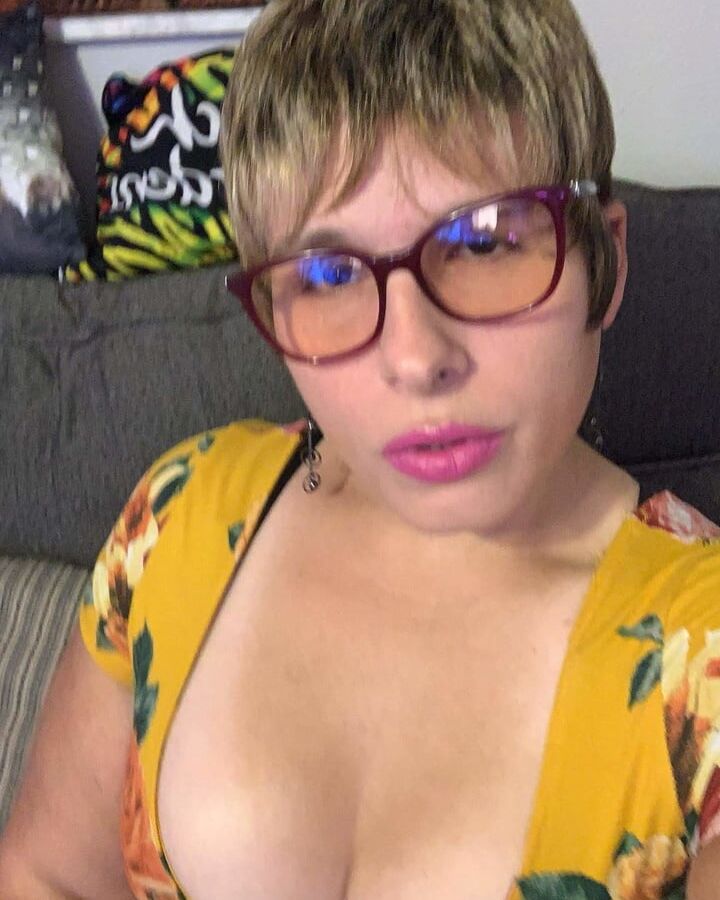 Insta Gilf