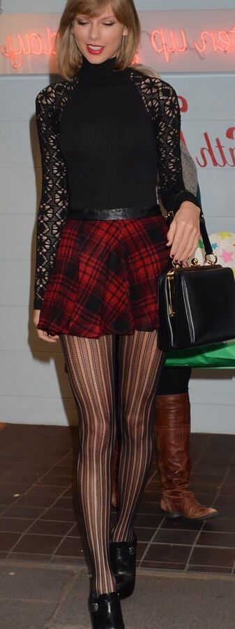 TAYLOR SWIFT PICTURES
