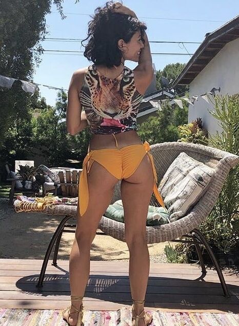 Yarixa Ferrao (Sexy Fitness Trainer)