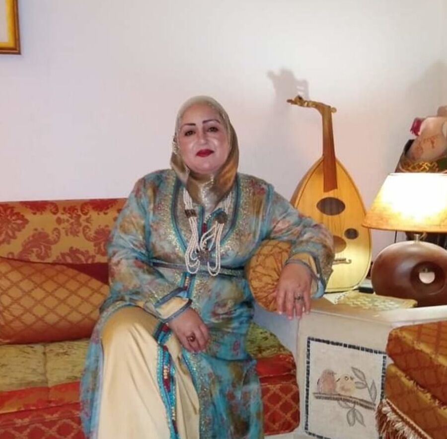 Lonely Singel hijab milfs who want a Young Big dick